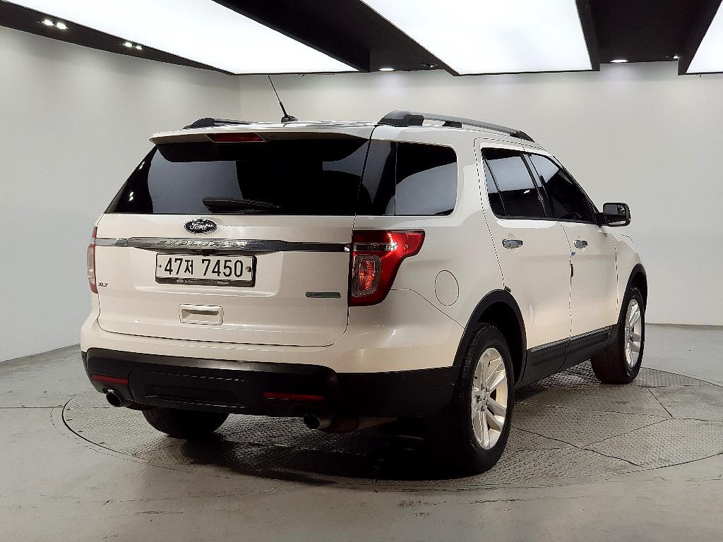 Ford Explorer - Vista 4