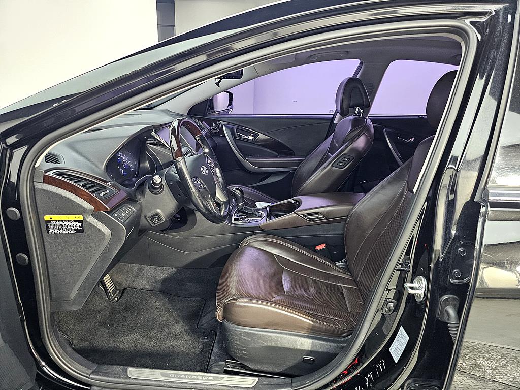 HYUNDAI Grandeur - Vista 8