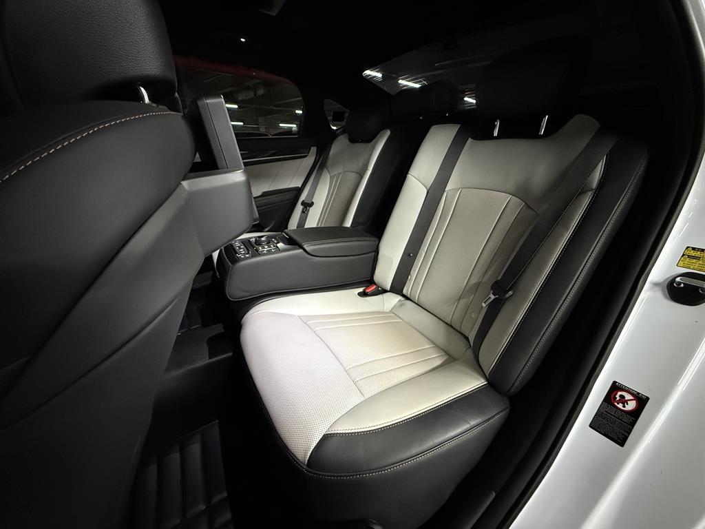 Genesis G80 - Vista 7