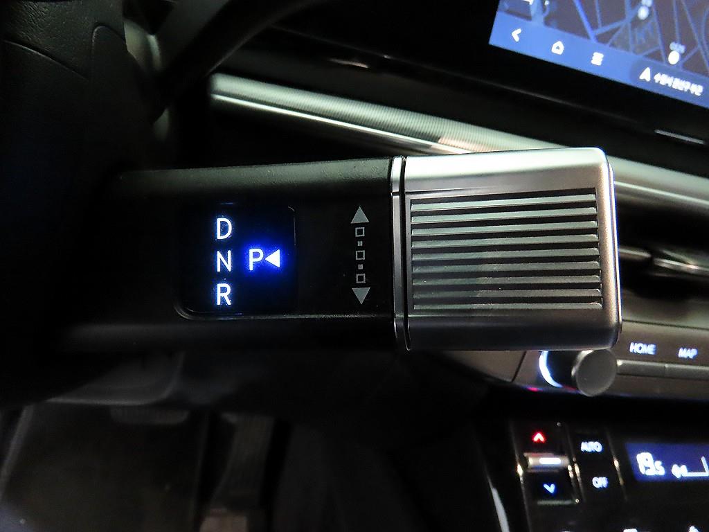 HYUNDAI Grandeur - Vista 12