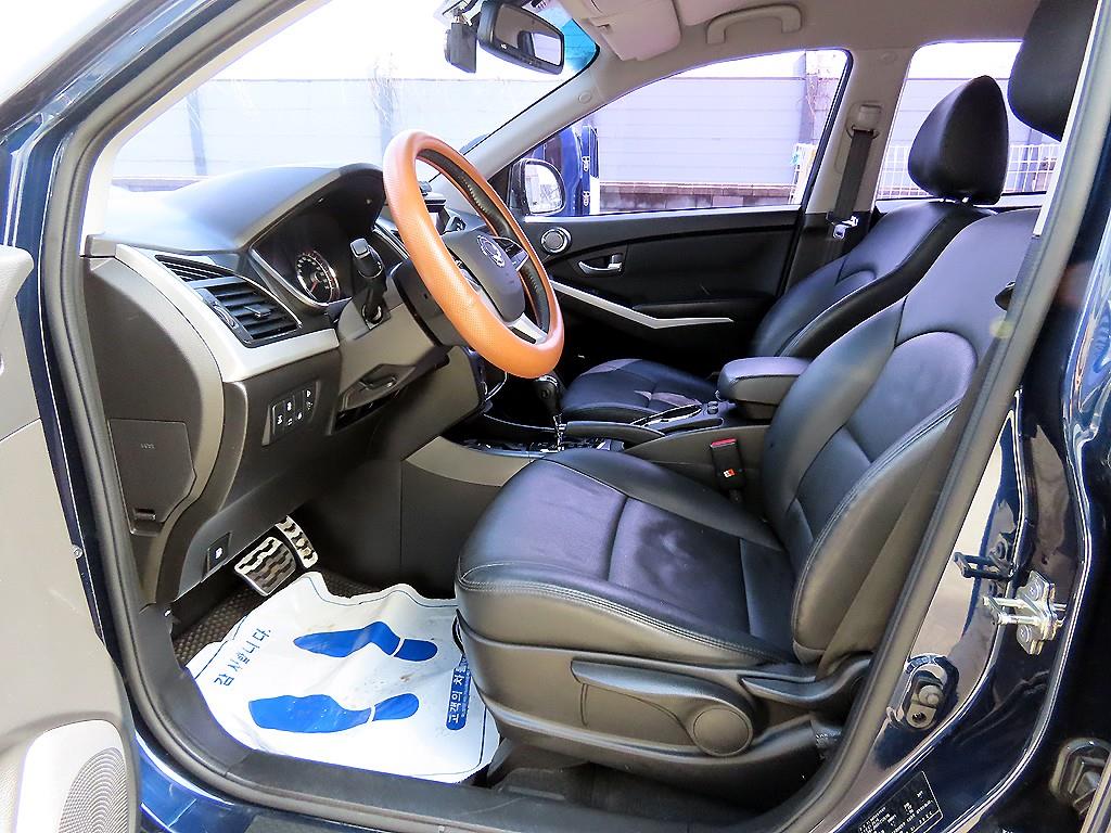 Ssangyong Korando - Vista 5