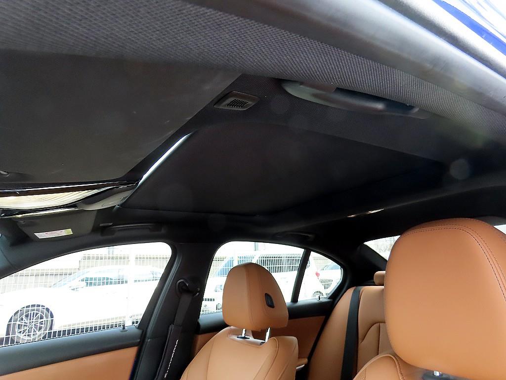 BMW 3 series 2023 Azul - Importación desde Corea - HF Imports Iquique - Foto 18