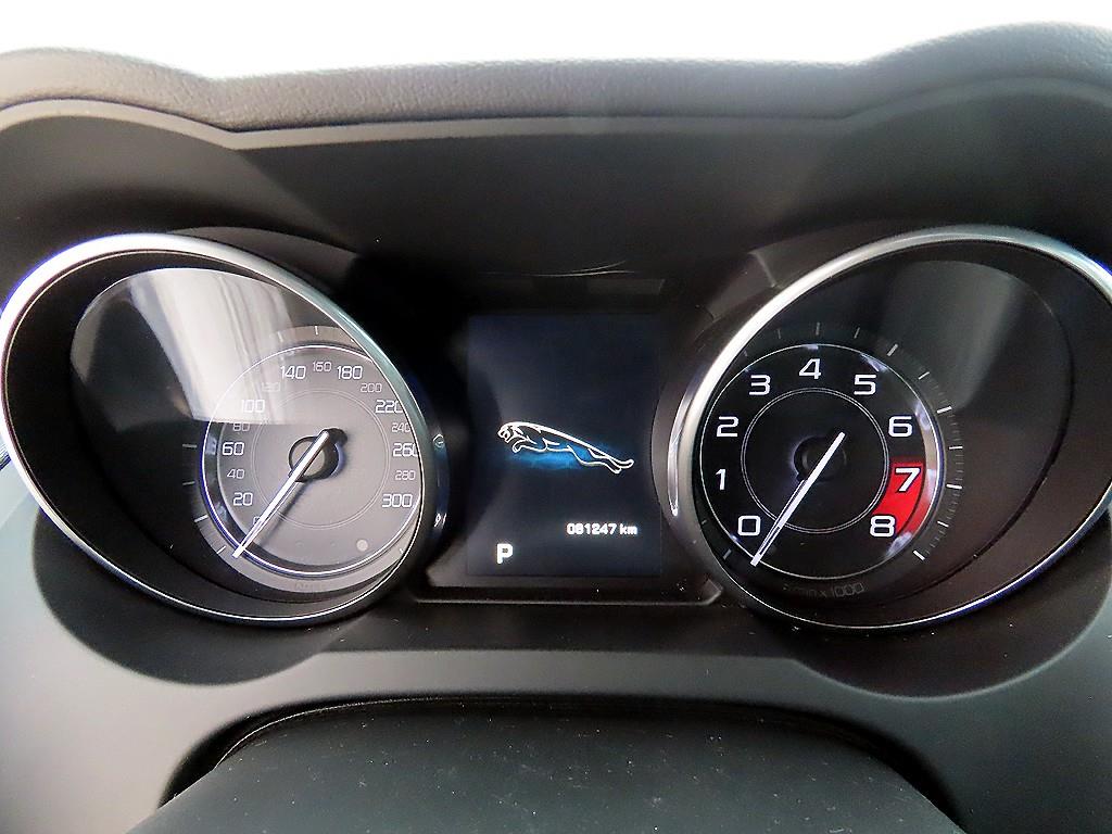 Jaguar F-TYPE - Vista 8