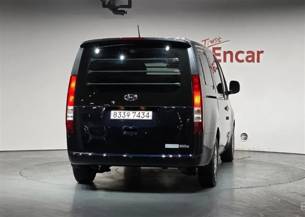 HYUNDAI Staria - Vista 4