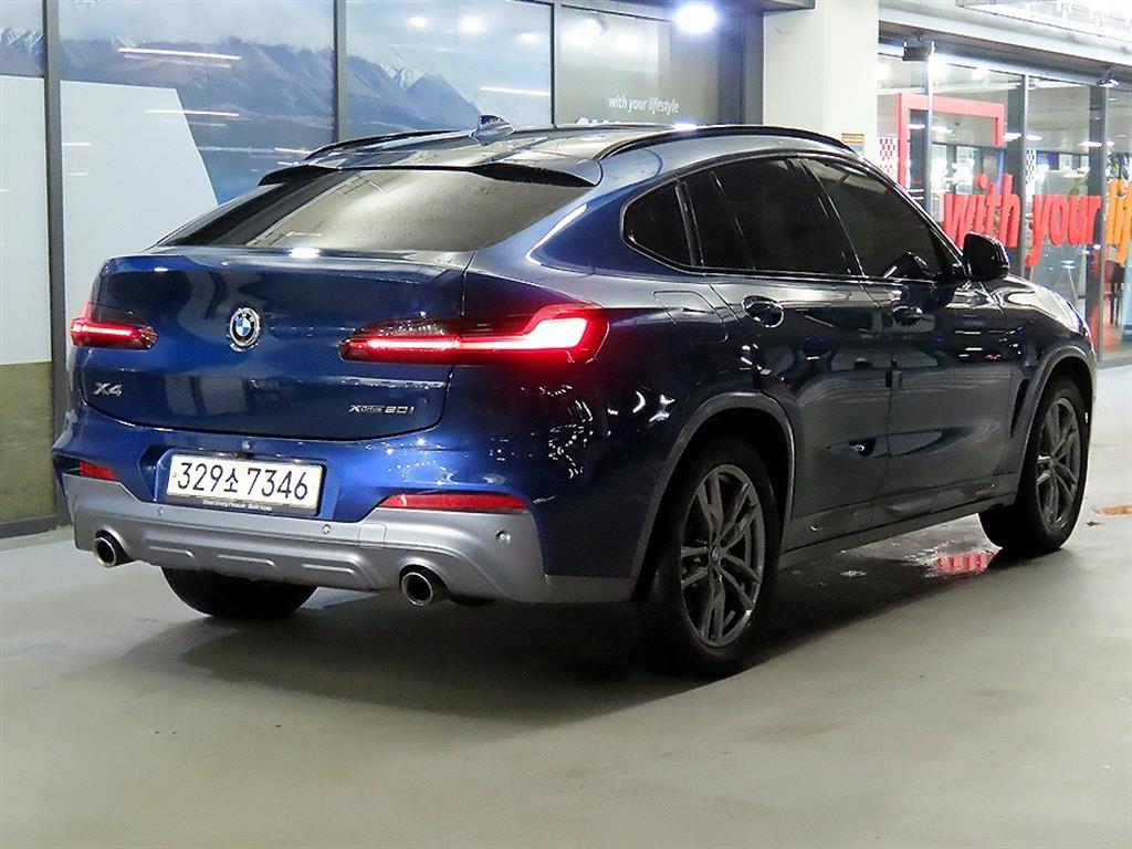 BMW X4 - Vista 4