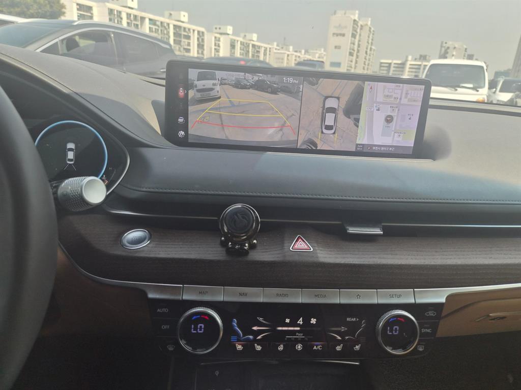 Genesis G80 - Vista 10