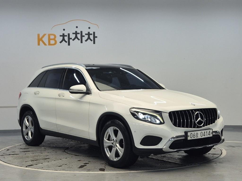 Mercedes Benz GLC Class - Vista 4