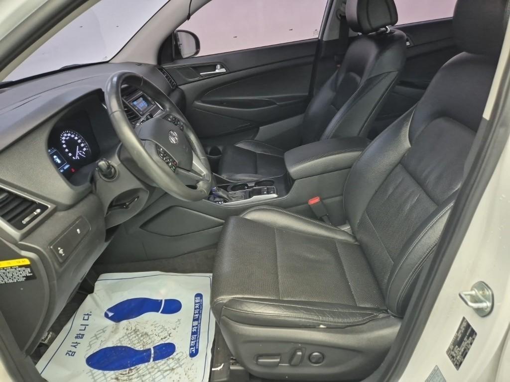 HYUNDAI Tucson - Vista 11