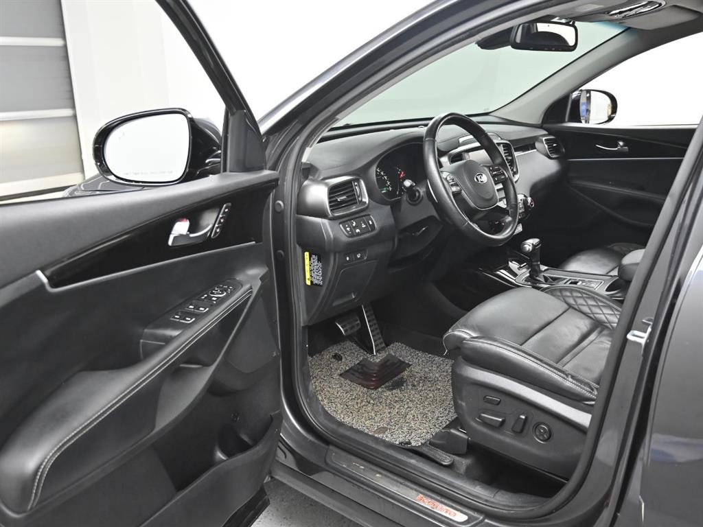 KIA Sorento - Vista 11