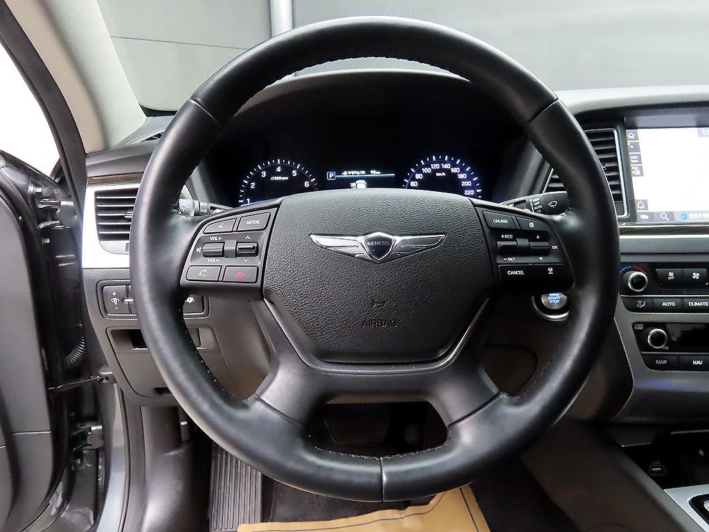 Genesis G80 - Vista 9