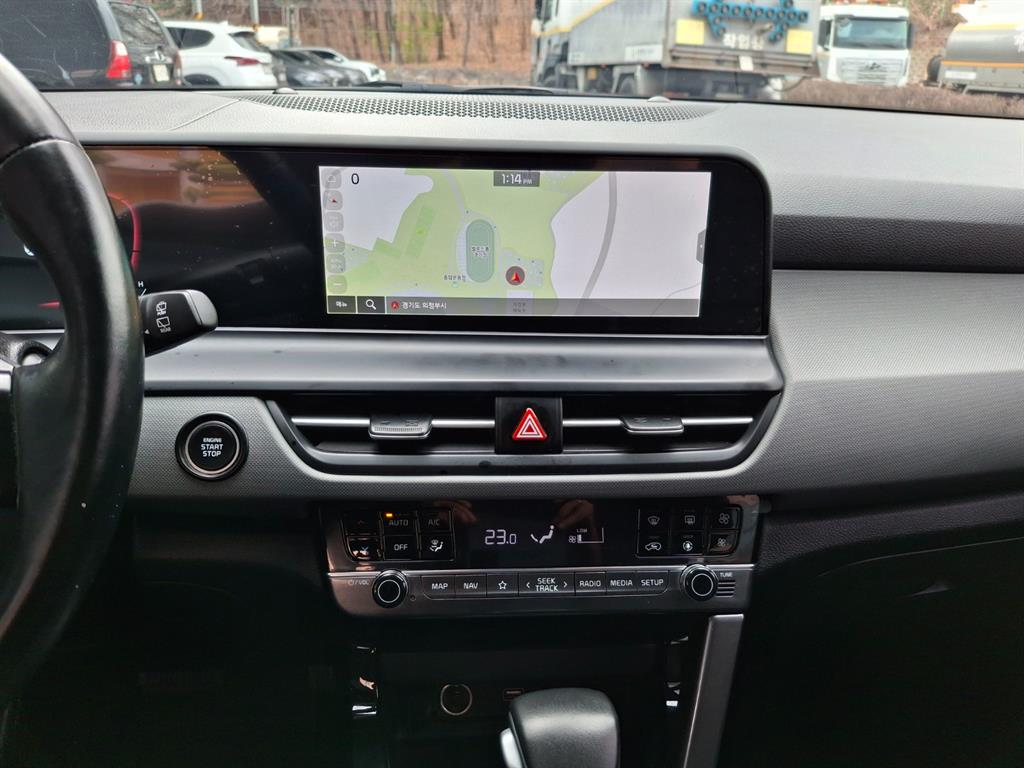 KIA Seltos 2024 Blanco - Importación desde Corea - HF Imports Iquique - Foto 17