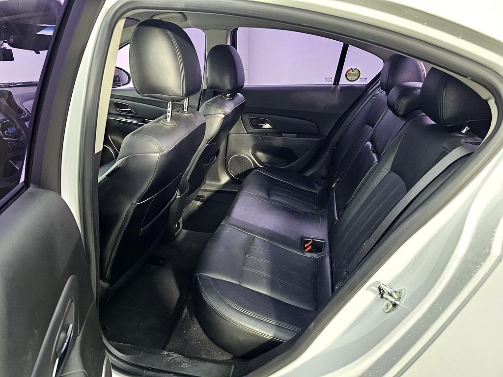 Chevrolet Cruise - Vista 9