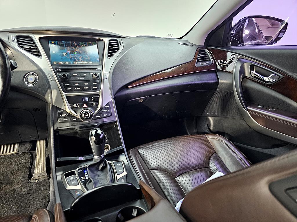 HYUNDAI Grandeur - Vista 10