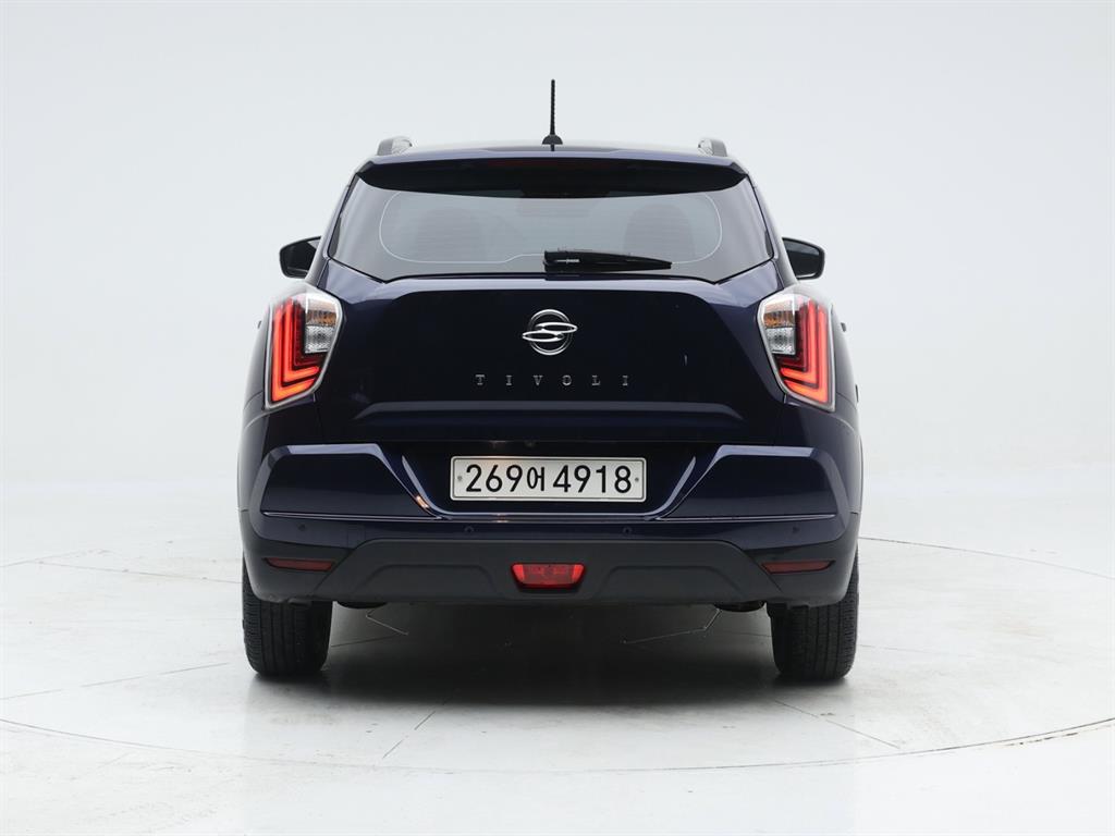 Ssangyong Tivoli - Vista 9