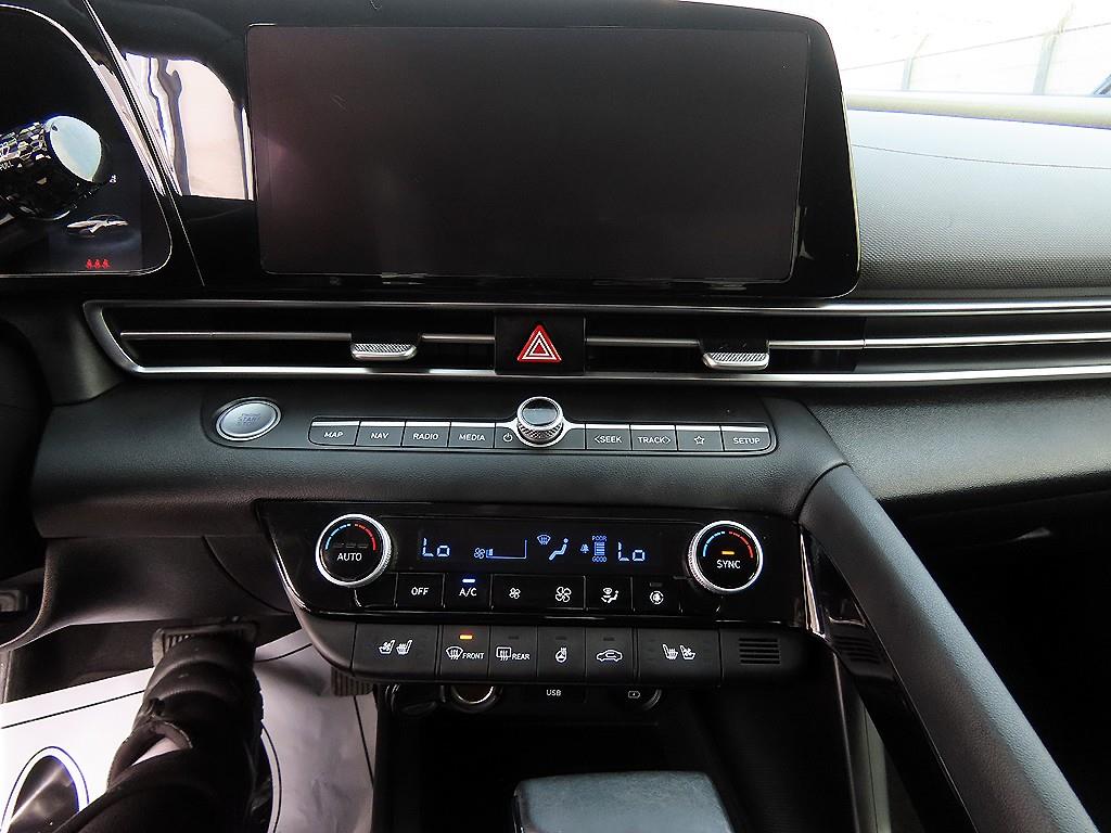 HYUNDAI Avante 2023 Blanco - Importación desde Corea - HF Imports Iquique - Foto 13