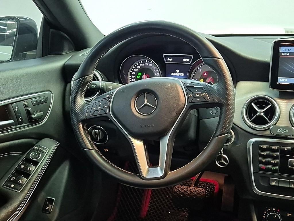 Mercedes Benz CLA Class - Vista 9