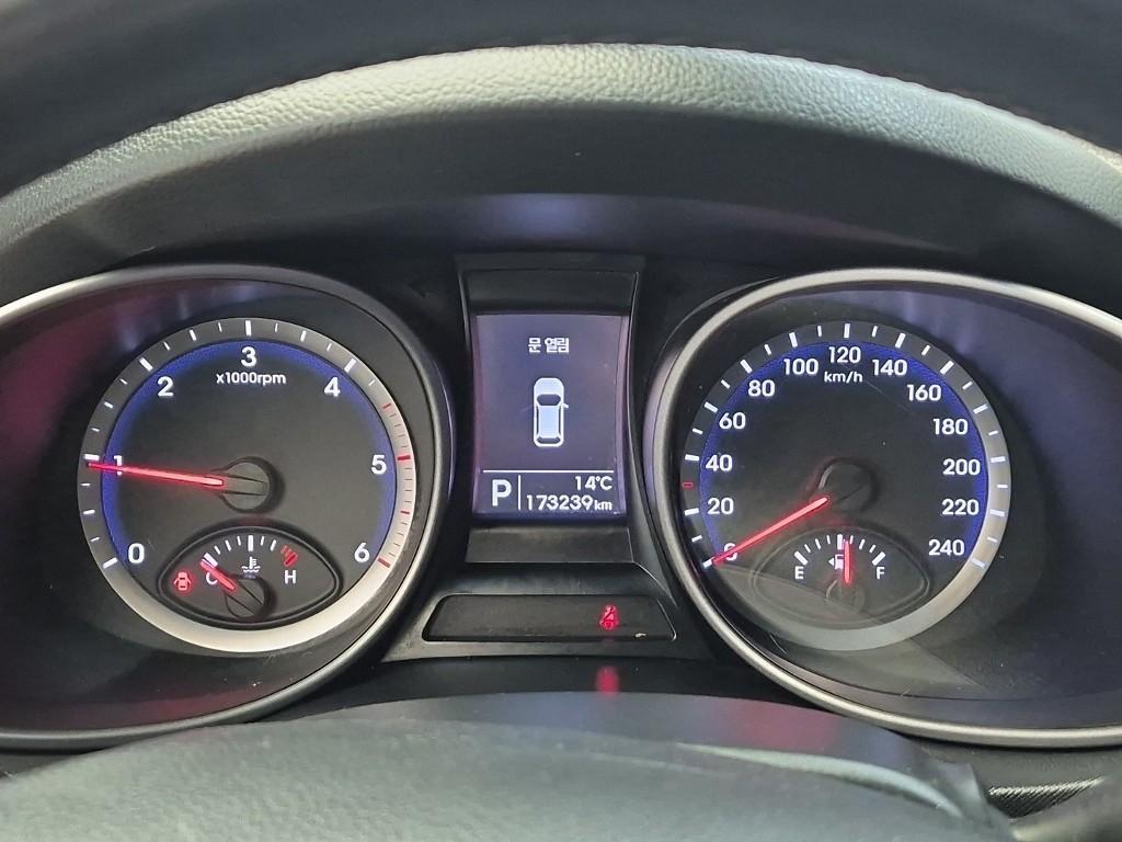 HYUNDAI Santa Fe - Vista 7