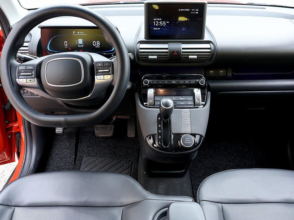 HYUNDAI Casper - Vista 9