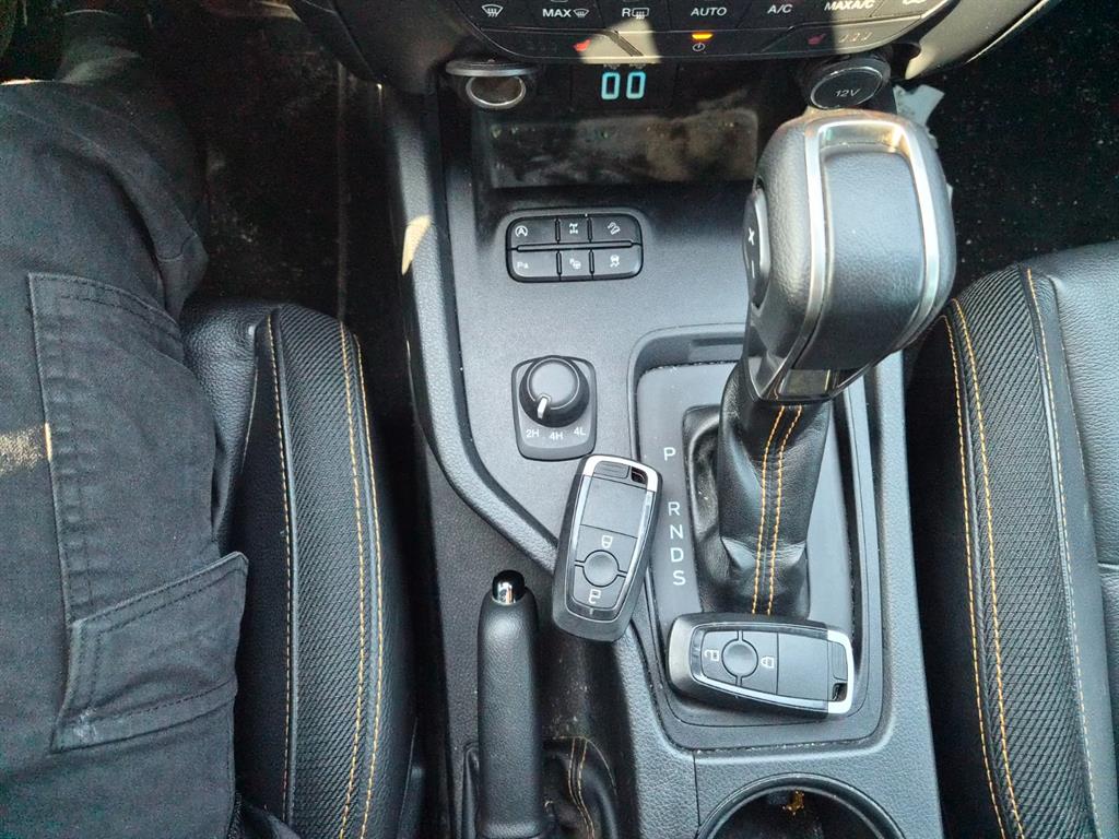 Ford Ranger 2022 Blanco - Importación desde Corea - HF Imports Iquique - Foto 13