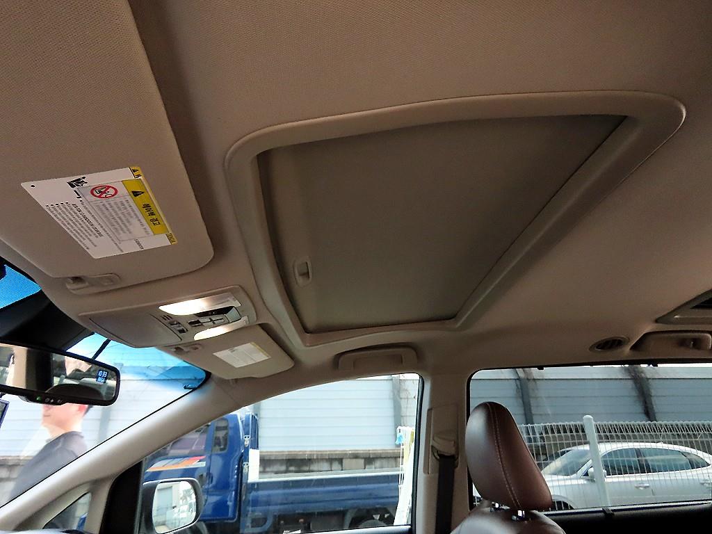 Toyota Siena 2018 Blanco - Importación desde Corea - HF Imports Iquique - Foto 17