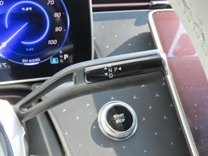 Mercedes Benz EQE - Vista 12