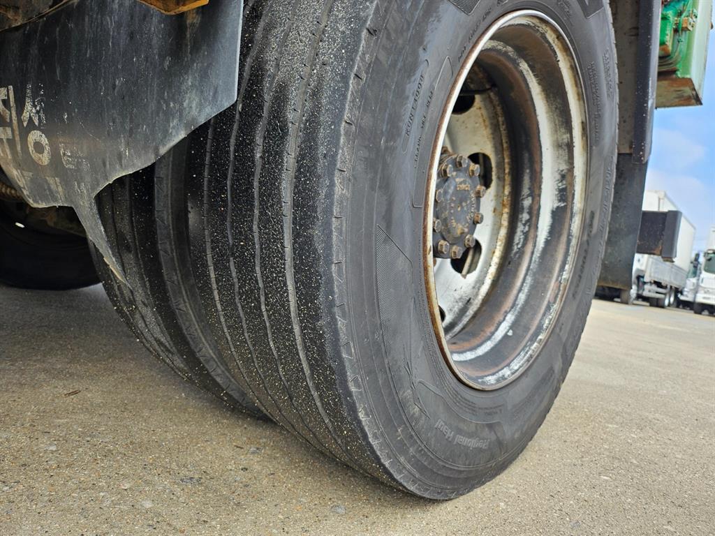 medium and large cargo Special - Vista 12