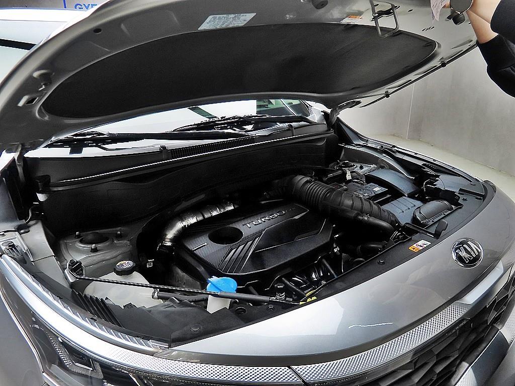 KIA Seltos 2020 Plateado - Importación desde Corea - HF Imports Iquique - Foto 19