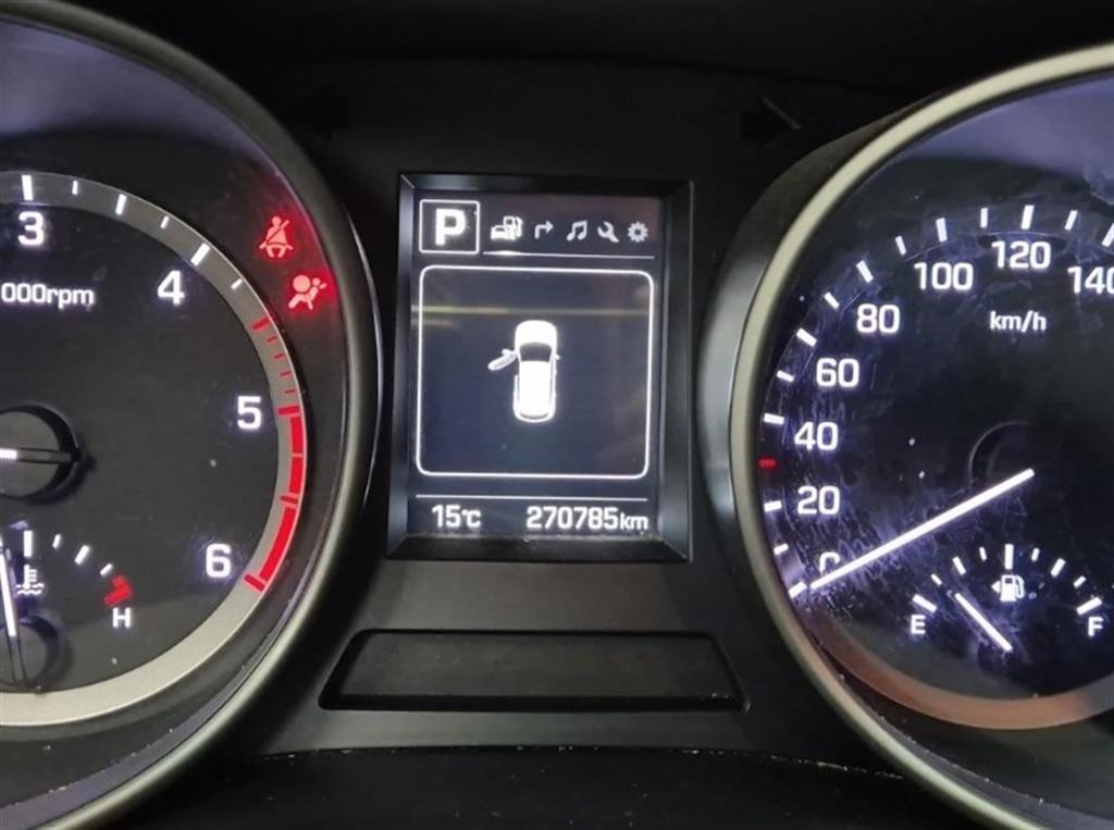 HYUNDAI Santa Fe - Vista 6