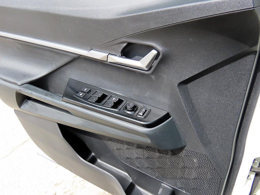 Ssangyong Torres - Vista 11