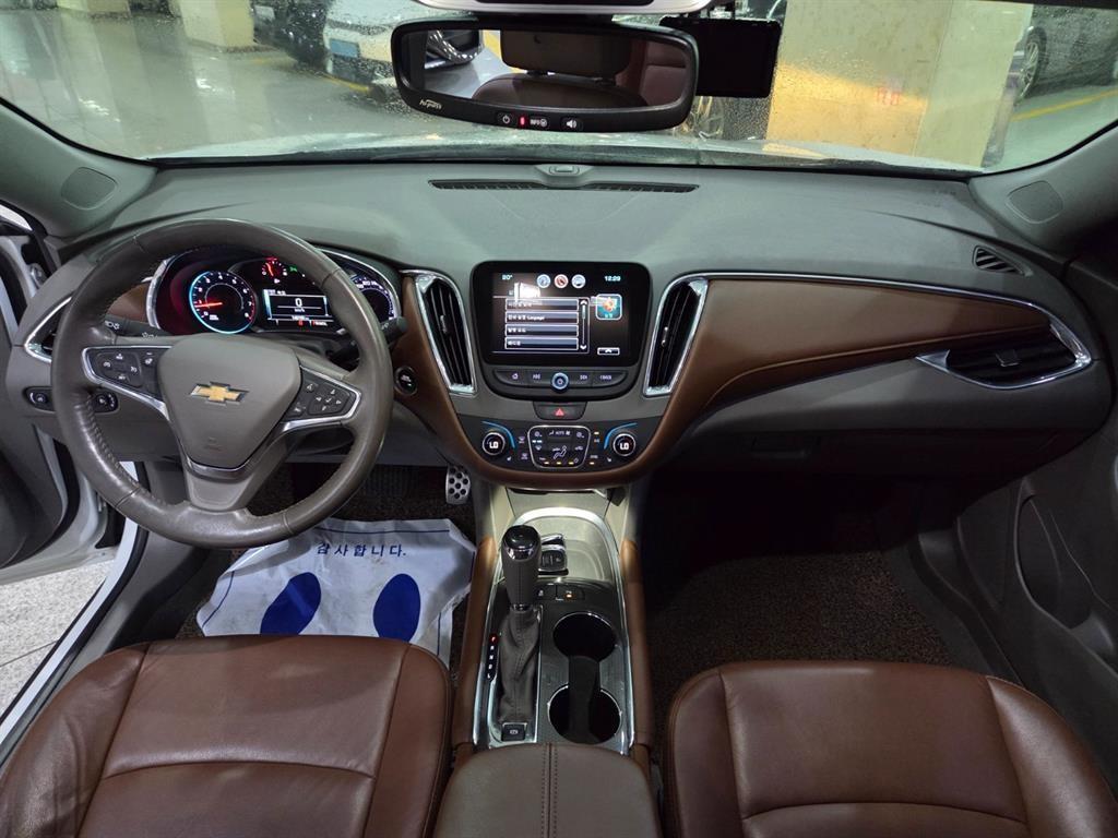 Chevrolet Malibu - Vista 8