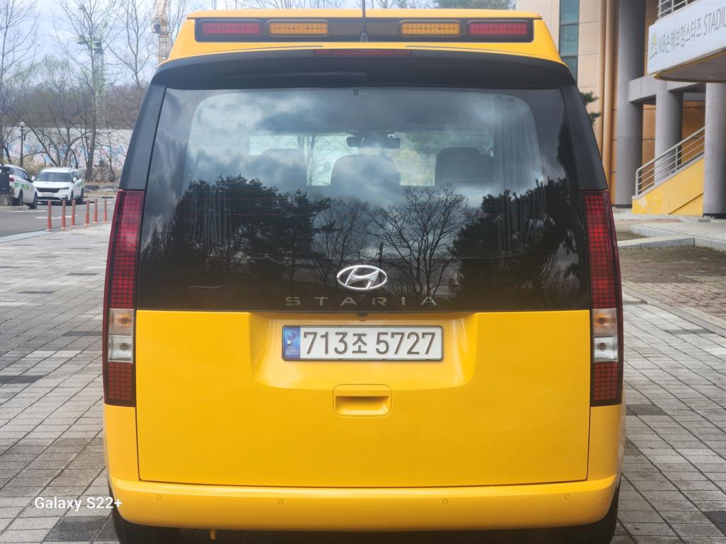 HYUNDAI Staria - Vista 4