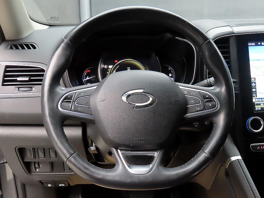 SAMSUNG QM6 - Vista 9