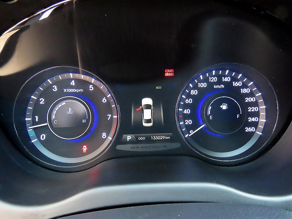 HYUNDAI Grandeur - Vista 9