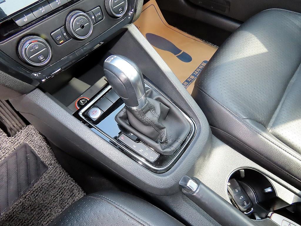 Volkswagen Jetta - Vista 10