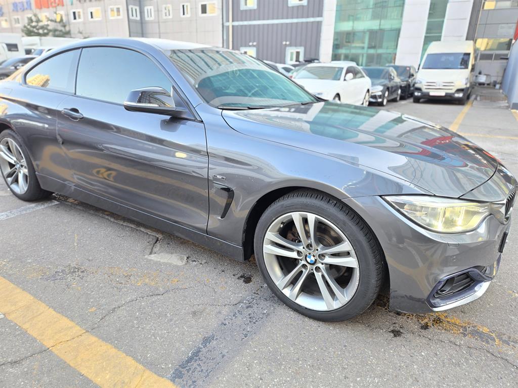 BMW 4 Series - Vista 6