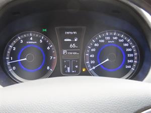 HYUNDAI Grandeur - Vista 10