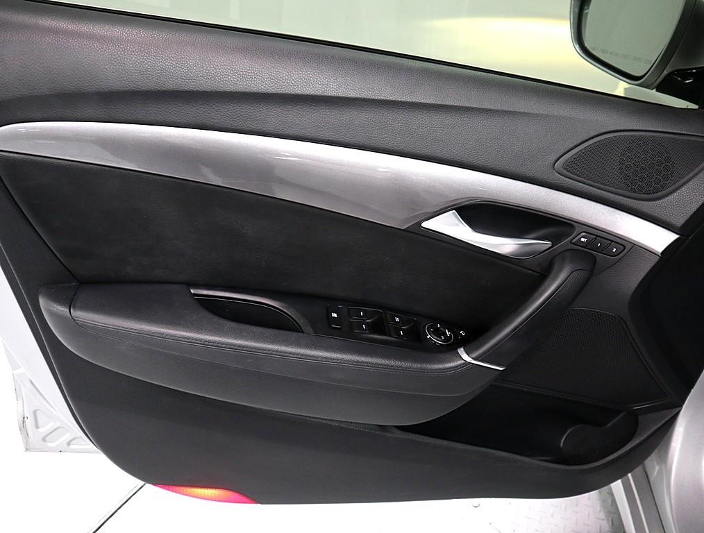 HYUNDAI i40 - Vista 8