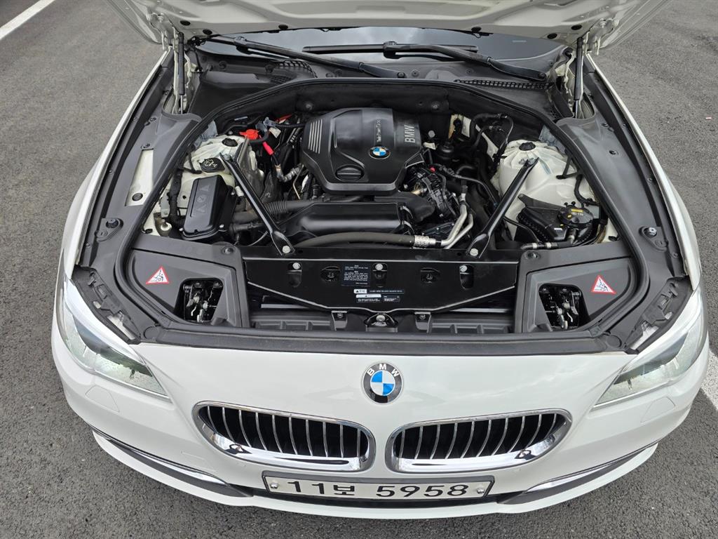 BMW 5 Series 2015 Blanco - Importación desde Corea - HF Imports Iquique - Foto 17