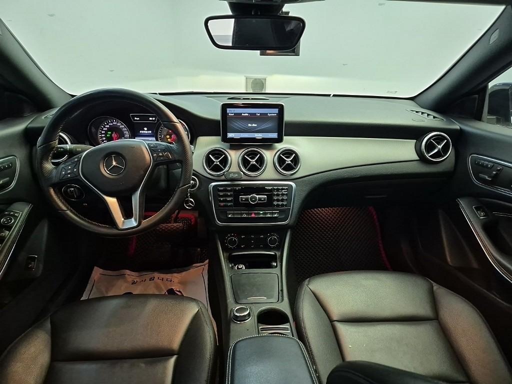 Mercedes Benz CLA Class - Vista 6