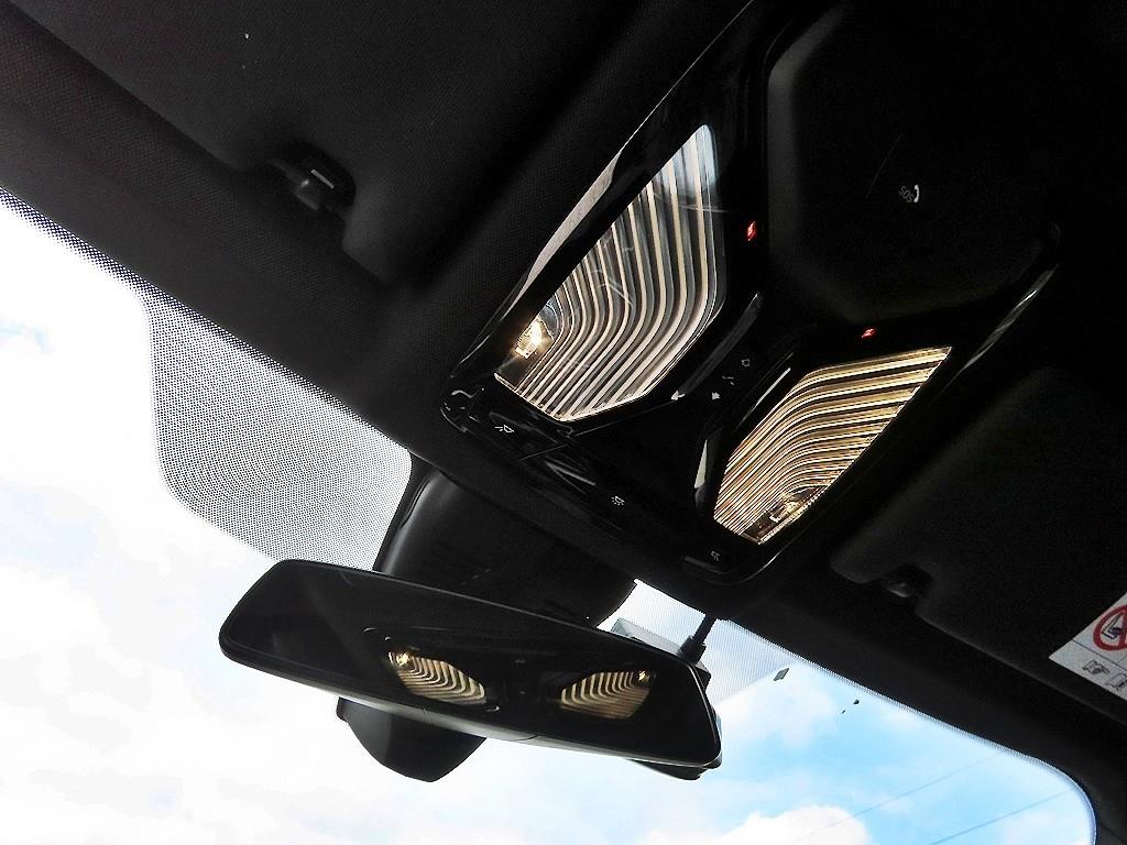 BMW 3 series 2021 Negro - Importación desde Corea - HF Imports Iquique - Foto 14