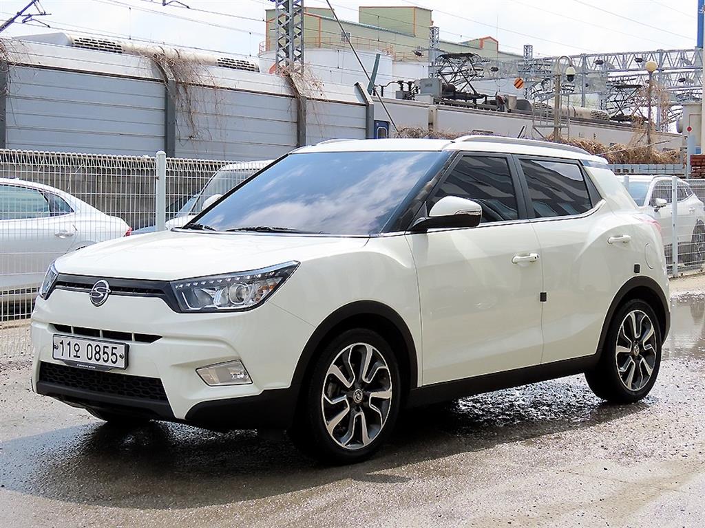 Ssangyong Tivoli - Vista 2