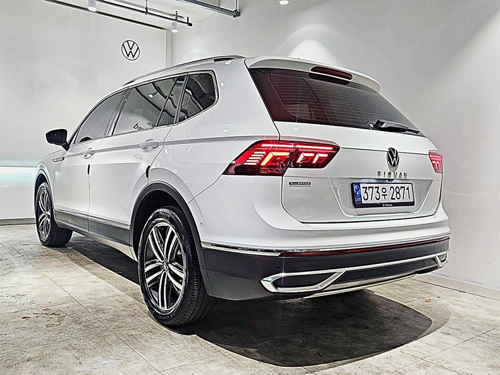 Volkswagen Tiguan - Vista 4