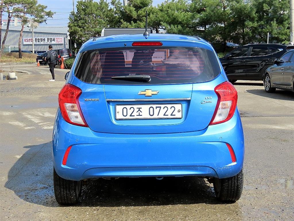 Chevrolet Spark - Vista 4