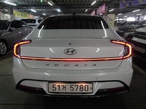 HYUNDAI Sonata - Vista 6
