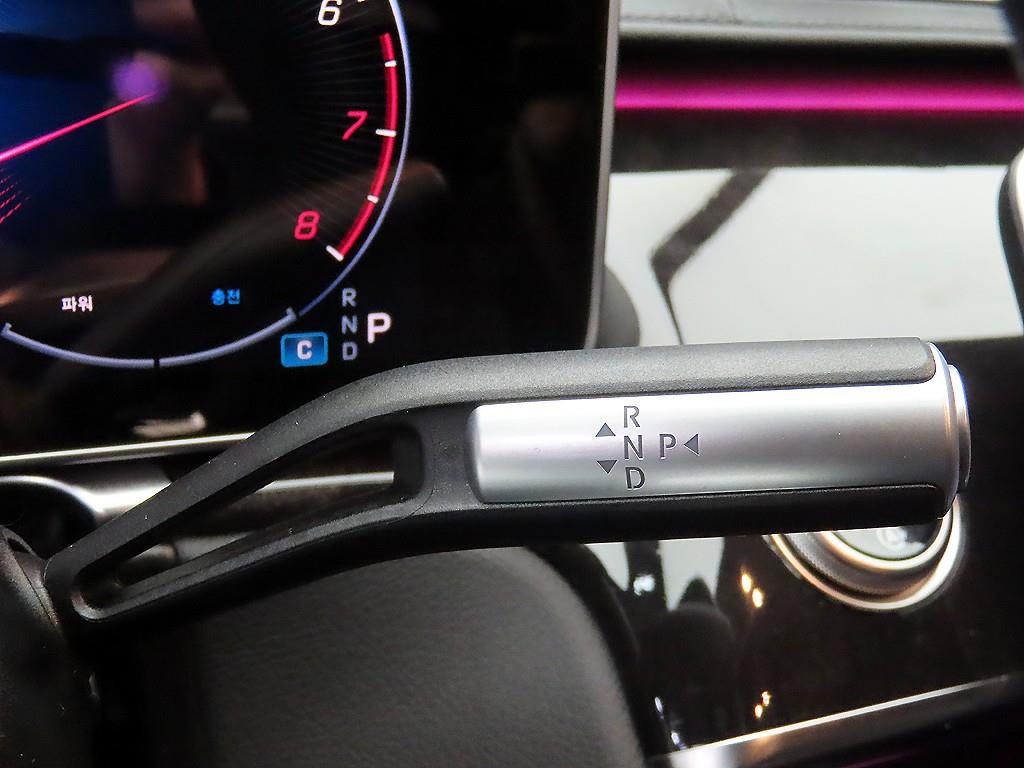 Mercedes Benz S Class - Vista 9