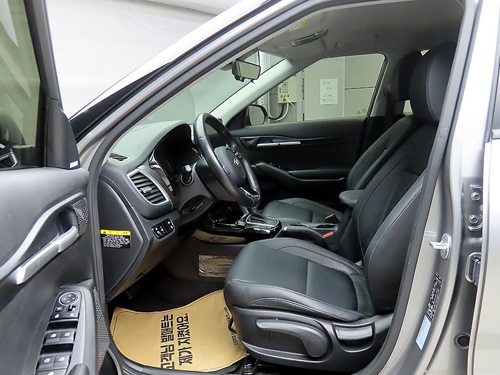 KIA Seltos - Vista 5