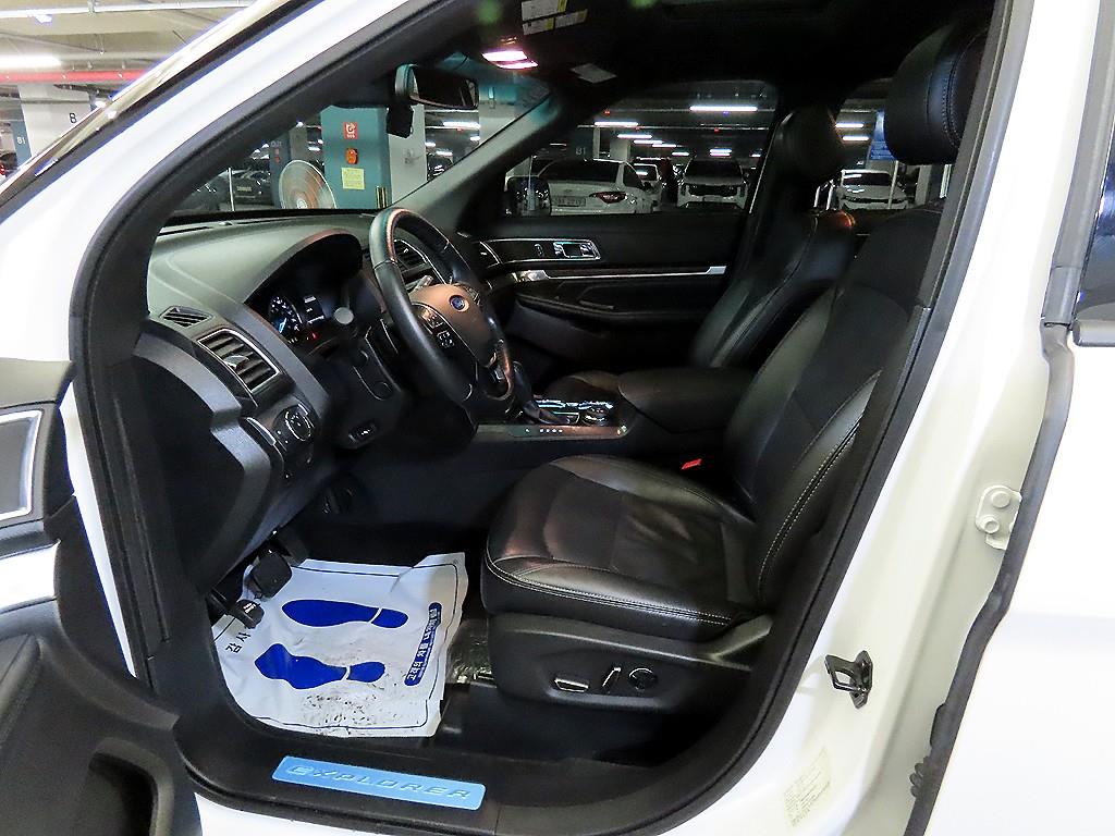 Ford Explorer - Vista 6