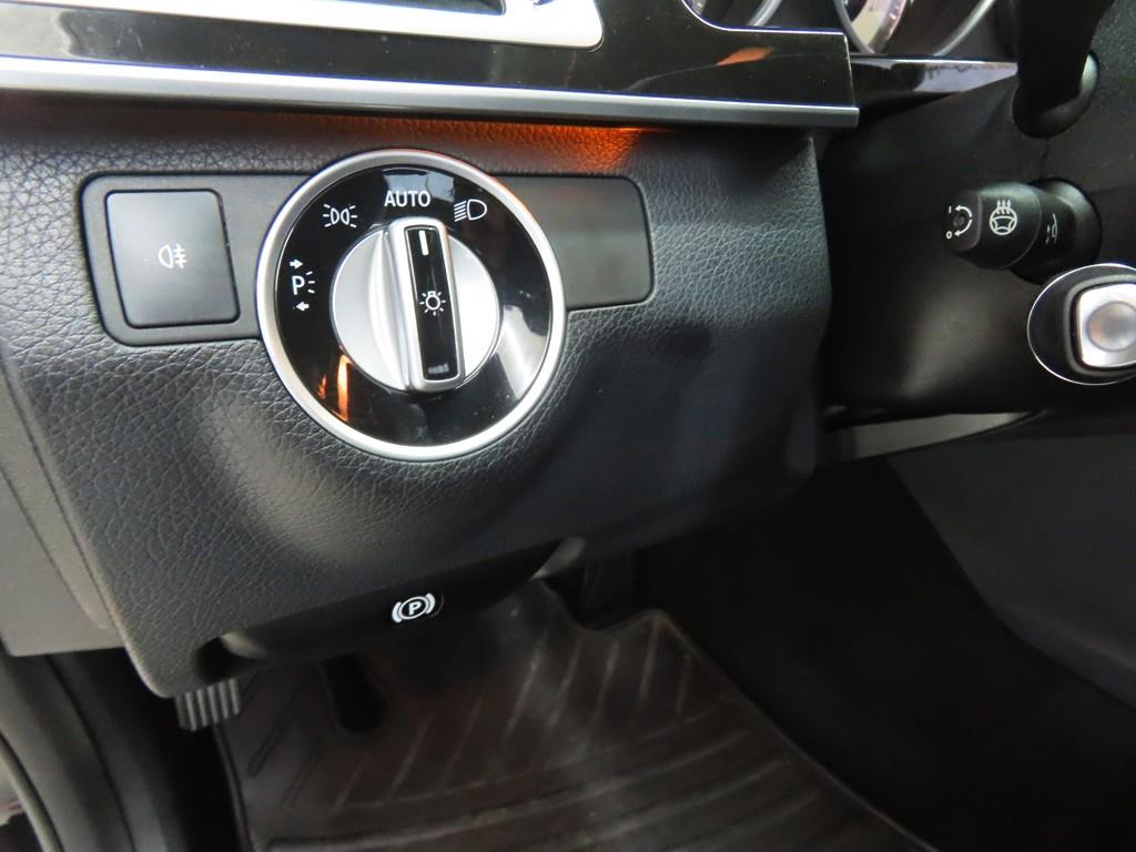 Mercedes Benz E class - Vista 10