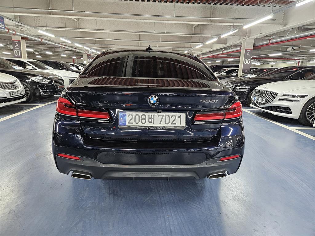 BMW 5 Series - Vista 4