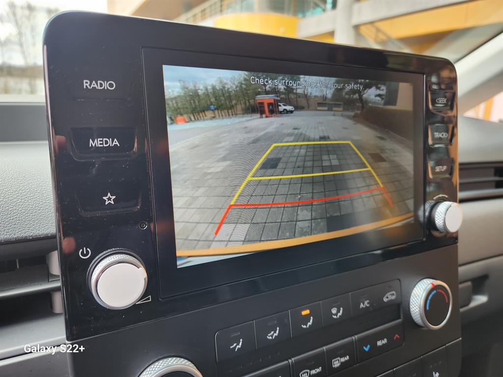 HYUNDAI Staria 2023 Amarillo - Importación desde Corea - HF Imports Iquique - Foto 17